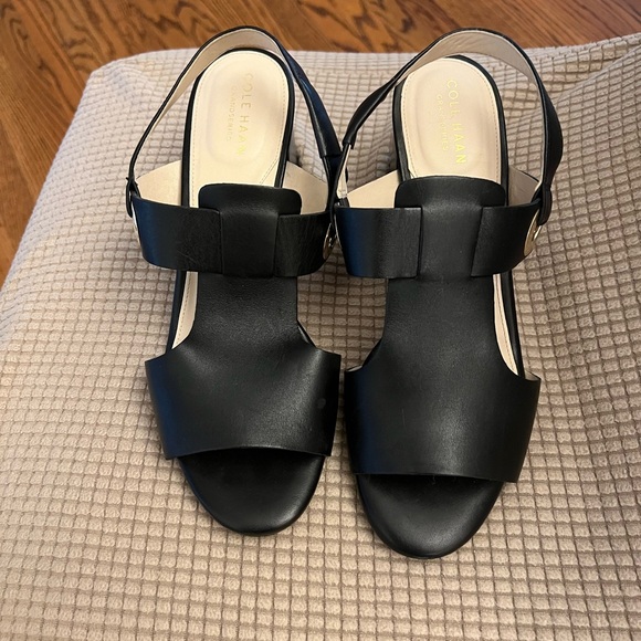 Cole Hahn Grand Adele Black Sling-back Sandal, Size 8.5 - Picture 2 of 3